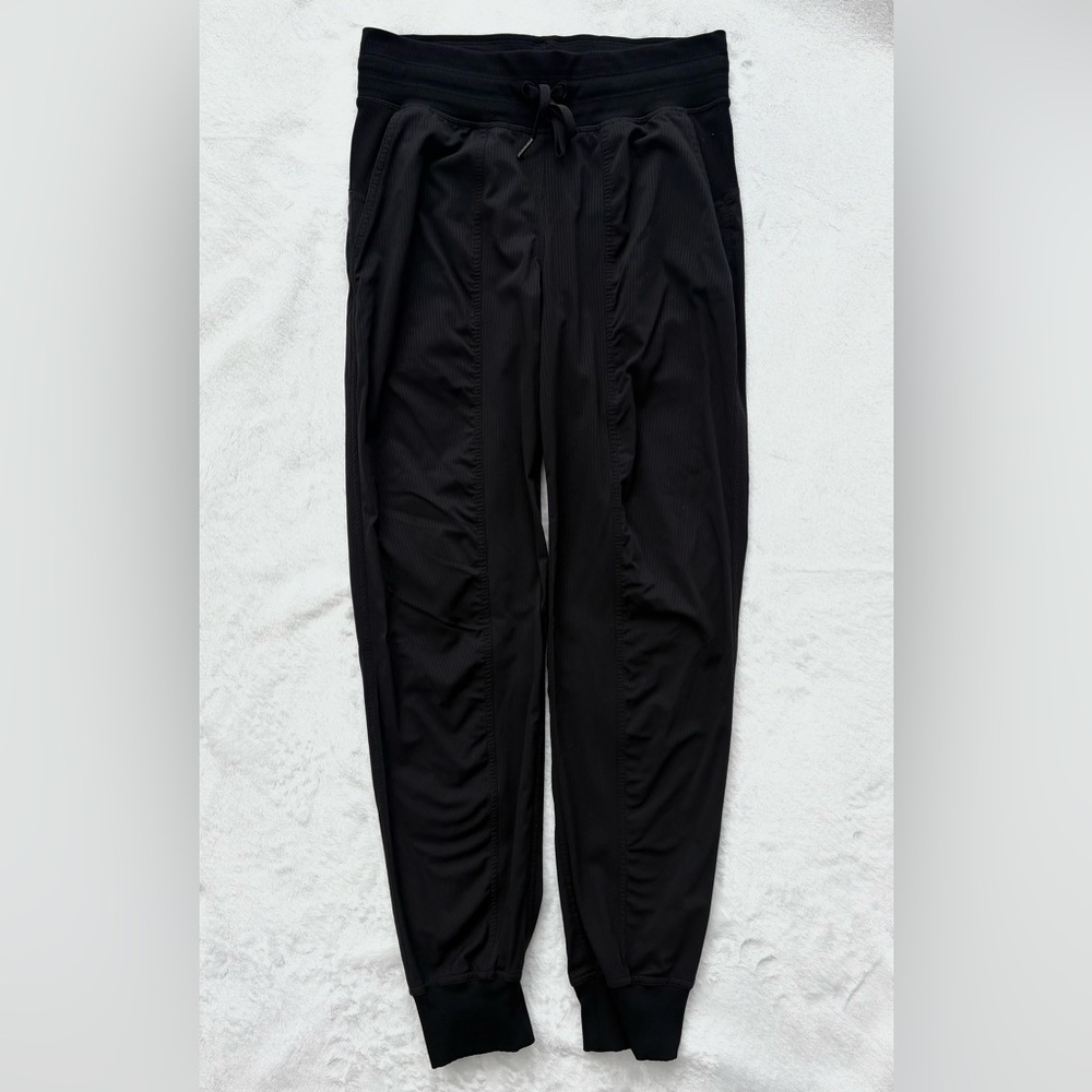 lululemon dance studio jogger black 6 womens - Picture 2 of 2